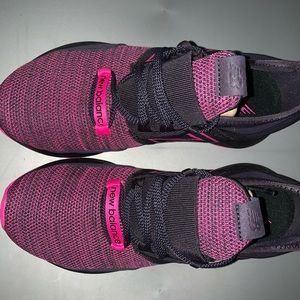 Women running sneakers